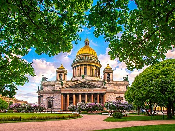 Chiêm ngưỡng kiến trúc đặc sắc của nhà thờ thánh Issac khi du lịch Nga
